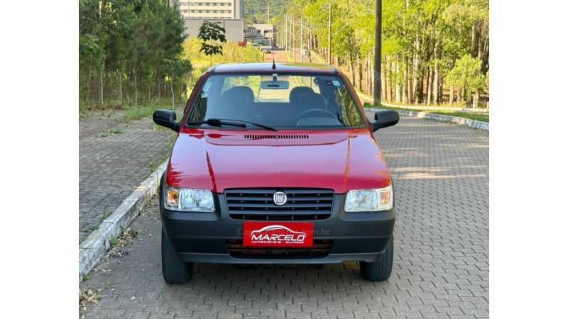 FIAT - UNO - 2012/2013 - Vermelha - R$ 33.900,00