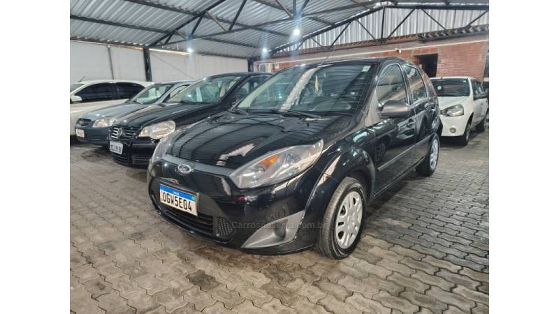 FORD - FIESTA - 2012/2013 - Preta - R$ 35.900,00