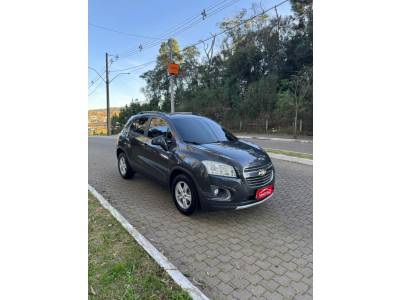 CHEVROLET - TRACKER - 2016/2016 - Cinza - R$ 70.900,00