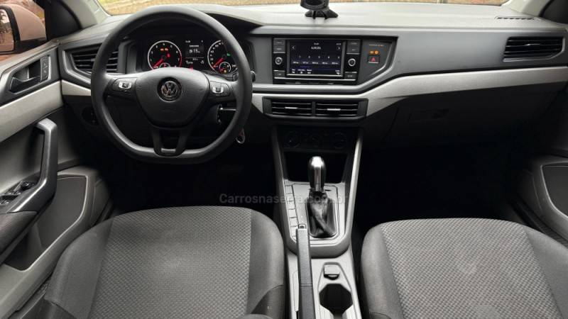 VOLKSWAGEN - POLO - 2018/2019 - Branca - Sob Consulta