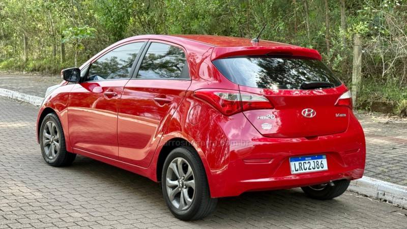 HYUNDAI - HB20 - 2014/2014 - Vermelha - R$ 56.900,00