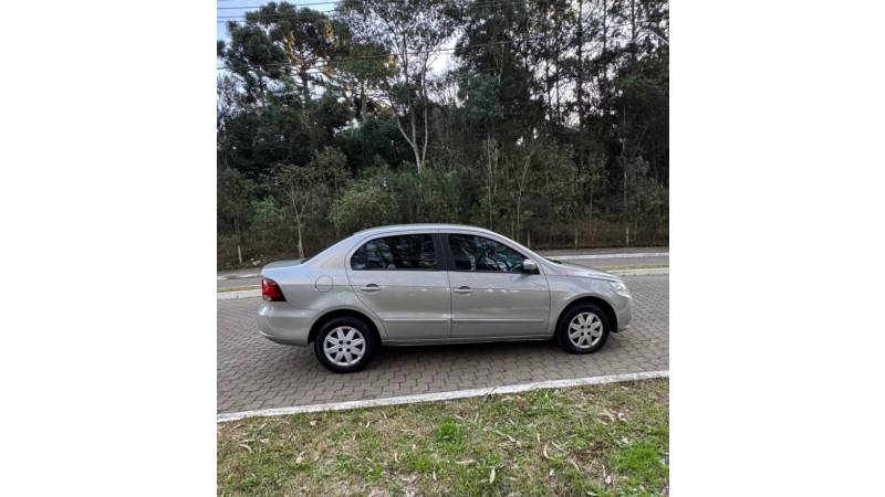 VOLKSWAGEN - VOYAGE - 2013/2013 - Cinza - R$ 38.900,00