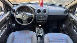 CHEVROLET - CELTA - 2010/2011 - Prata - R$ 26.900,00