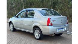 RENAULT - LOGAN - 2008/2008 - Prata - R$ 26.900,00