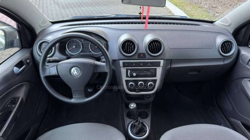 VOLKSWAGEN - VOYAGE - 2013/2013 - Cinza - R$ 38.900,00
