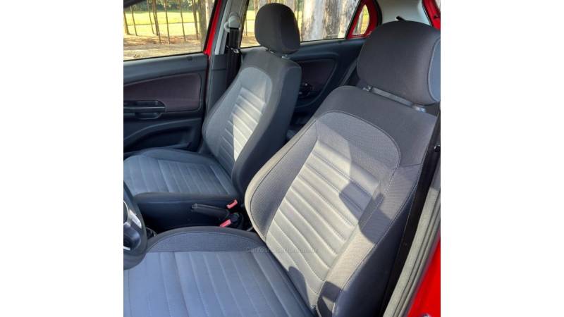 VOLKSWAGEN - GOL - 2013/2014 - Vermelha - R$ 45.900,00