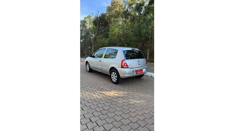 RENAULT - CLIO - 2012/2013 - Prata - R$ 25.900,00