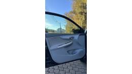 TOYOTA - COROLLA - 2010/2011 - Preta - R$ 63.900,00