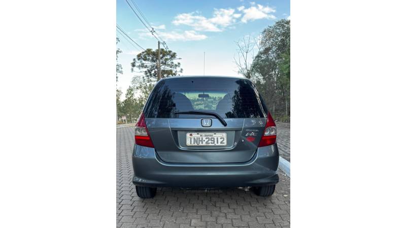 HONDA - FIT - 2007/2007 - Cinza - R$ 27.900,00