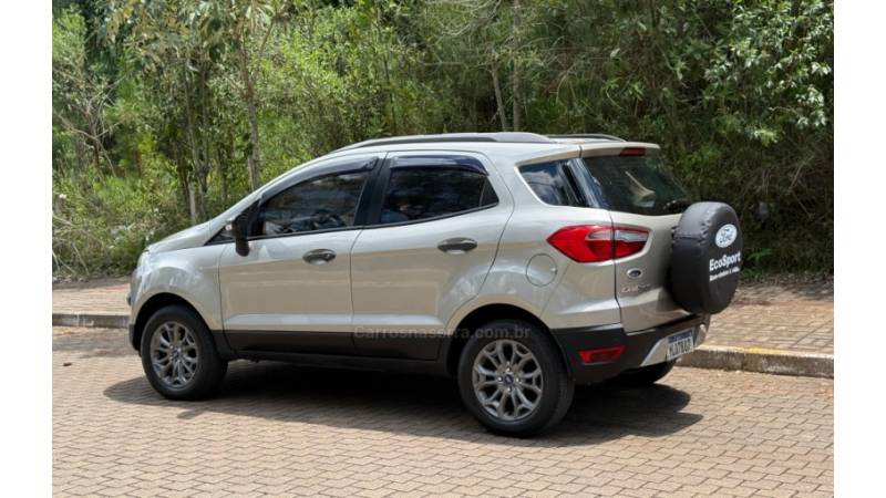 FORD - ECOSPORT - 2014/2015 - Dourada - Sob Consulta