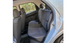 CHEVROLET - CELTA - 2010/2011 - Prata - R$ 26.900,00