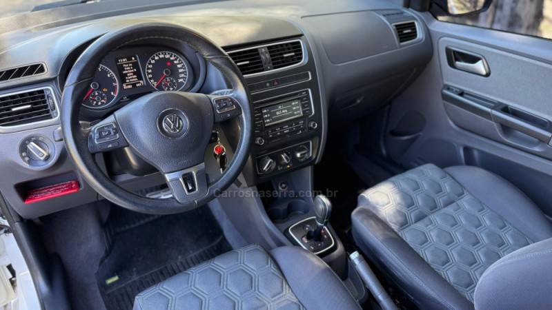 VOLKSWAGEN - FOX - 2014/2014 - Branca - R$ 45.900,00