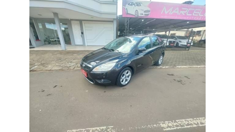 FORD - FOCUS - 2013/2013 - Preta - Sob Consulta