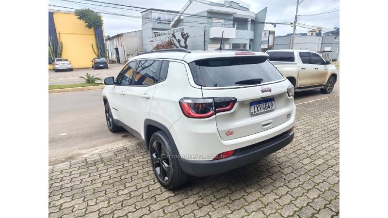 JEEP - COMPASS - 2017/2017 - Branca - R$ 93.900,00