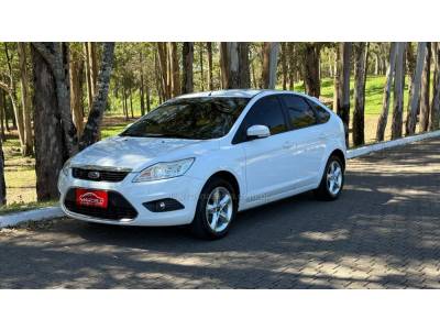 FORD - FOCUS - 2011/2011 - Branca - R$ 41.900,00