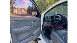TOYOTA - HILUX - 2008/2008 - Branca - R$ 108.900,00