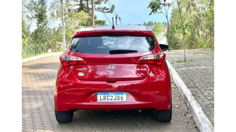 HYUNDAI - HB20 - 2014/2014 - Vermelha - R$ 56.900,00