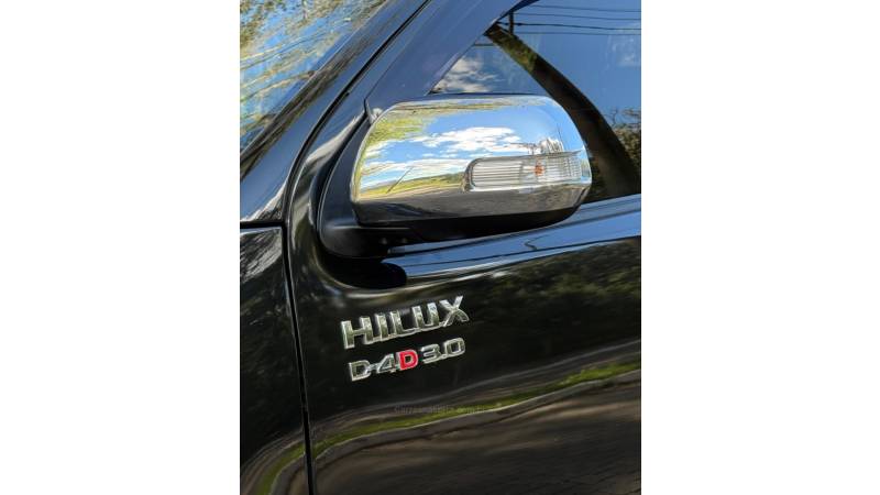 TOYOTA - HILUX - 2013/2013 - Preta - R$ 135.000,00