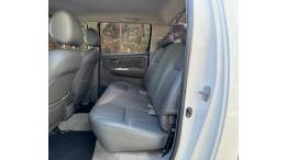 TOYOTA - HILUX - 2008/2008 - Branca - R$ 108.900,00