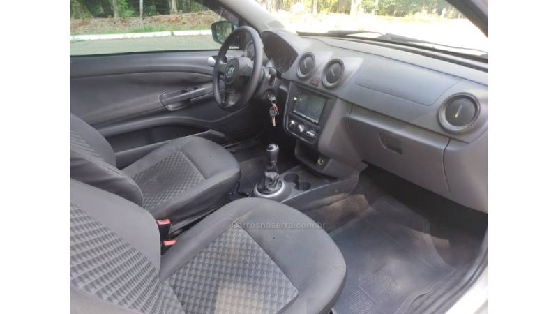 VOLKSWAGEN - SAVEIRO - 2014/2015 - Branca - R$ 49.900,00
