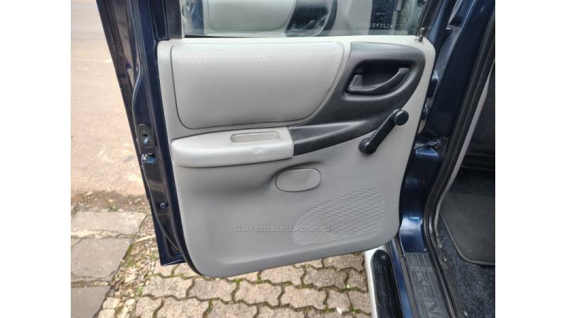 FORD - RANGER - 2000/2001 - Azul - R$ 49.900,00