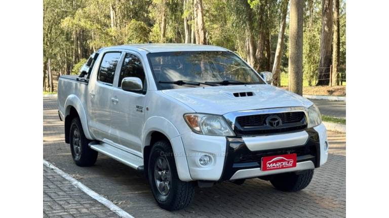 TOYOTA - HILUX - 2008/2008 - Branca - R$ 108.900,00