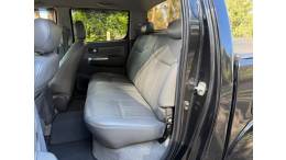 TOYOTA - HILUX - 2013/2013 - Preta - R$ 135.000,00