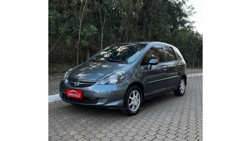 HONDA - FIT - 2007/2007 - Cinza - R$ 27.900,00