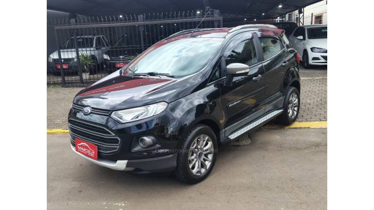 FORD - ECOSPORT - 2014/2015 - Preta - R$ 58.900,00