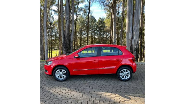 VOLKSWAGEN - GOL - 2013/2014 - Vermelha - R$ 45.900,00