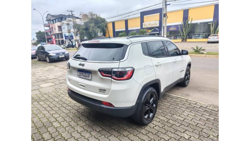 JEEP - COMPASS - 2017/2017 - Branca - R$ 93.900,00