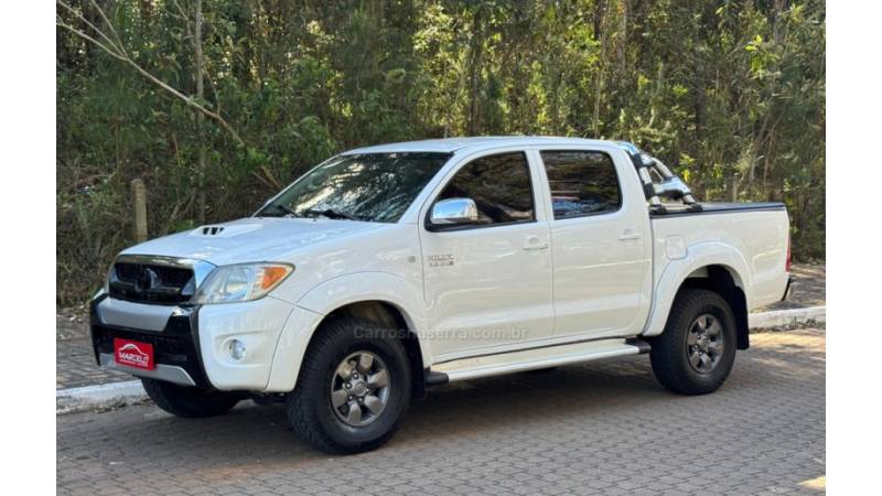 TOYOTA - HILUX - 2008/2008 - Branca - R$ 108.900,00