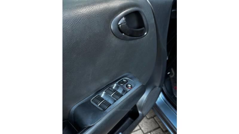 HONDA - FIT - 2007/2007 - Cinza - R$ 27.900,00