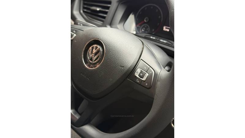 VOLKSWAGEN - POLO - 2018/2019 - Branca - Sob Consulta