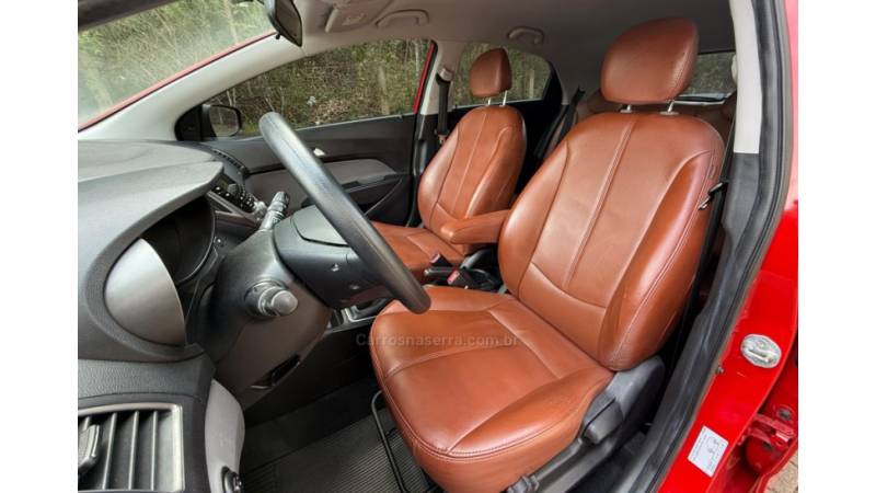 HYUNDAI - HB20 - 2014/2014 - Vermelha - R$ 56.900,00